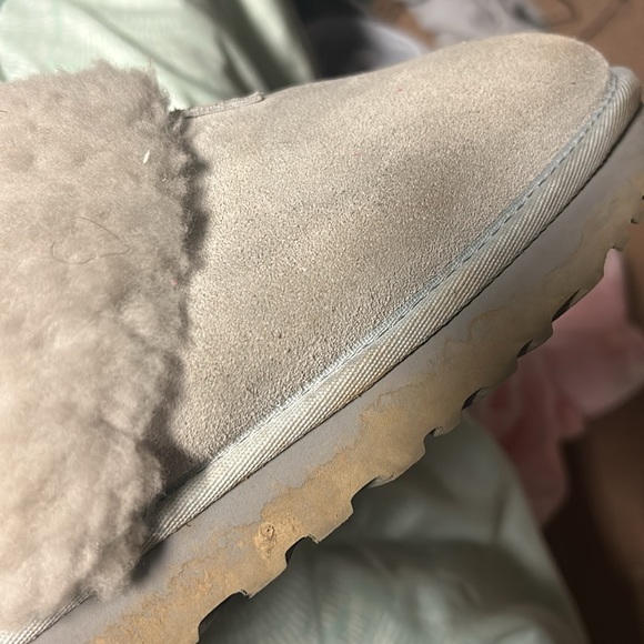 Ugg slide on slippers - Picture 4 of 5